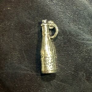 Retired James Avery Wine Bottle Charm